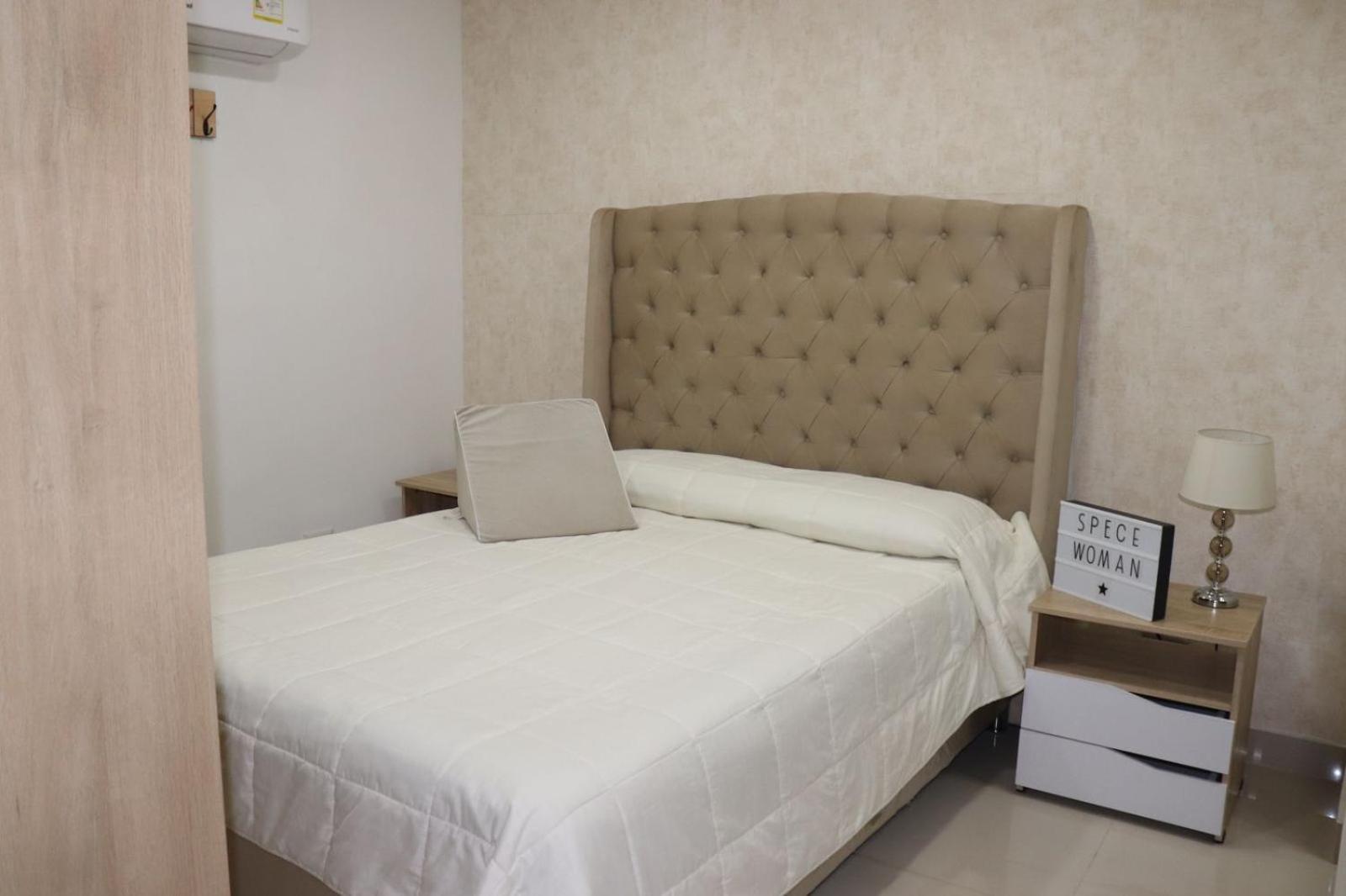 Altos De La Flora Apartamento